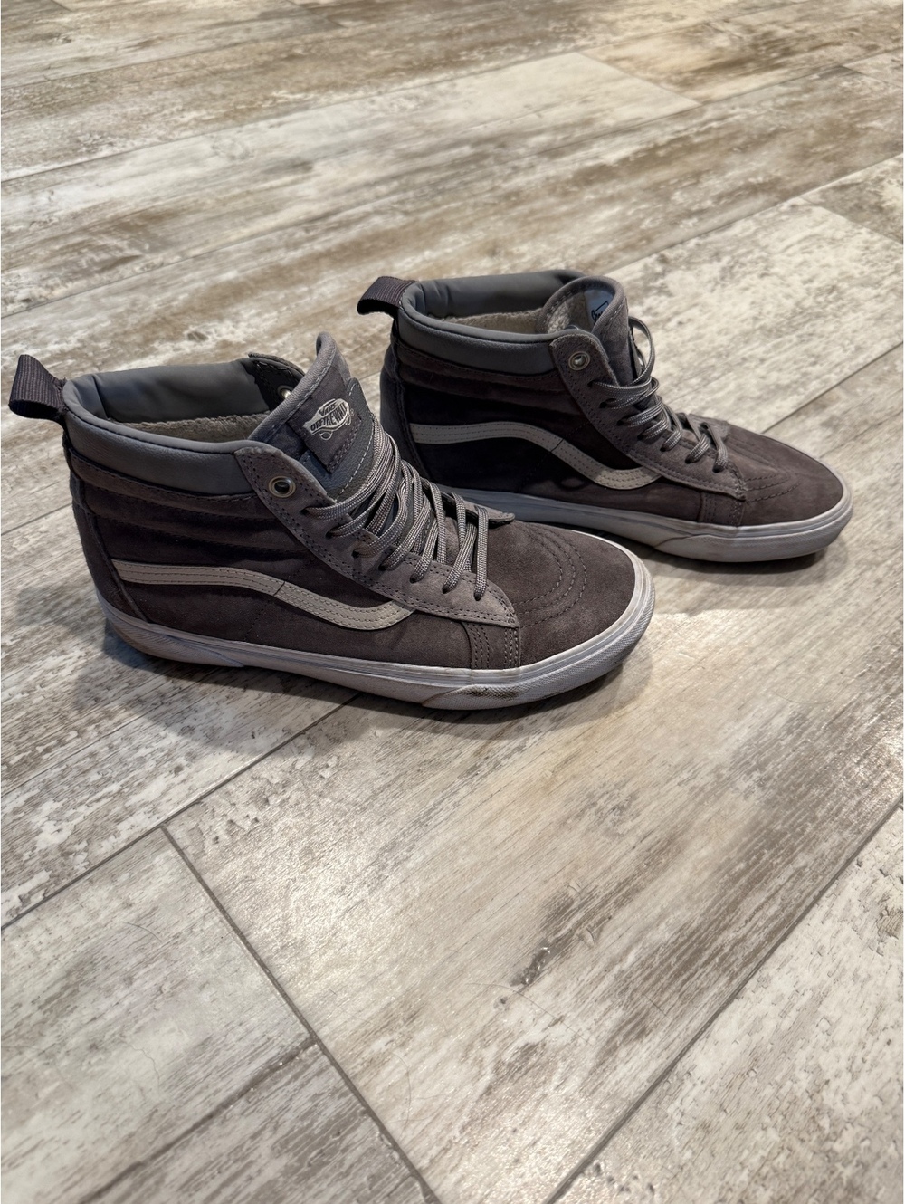 Vans Sk8-Hi MTE Scotchgard Gray Suede Sherpa M7.5 W9